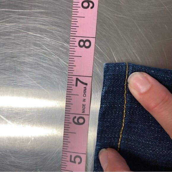 EUC True JOEY religions
PREOWNED/USED
True Religion - Picture 6 of 6